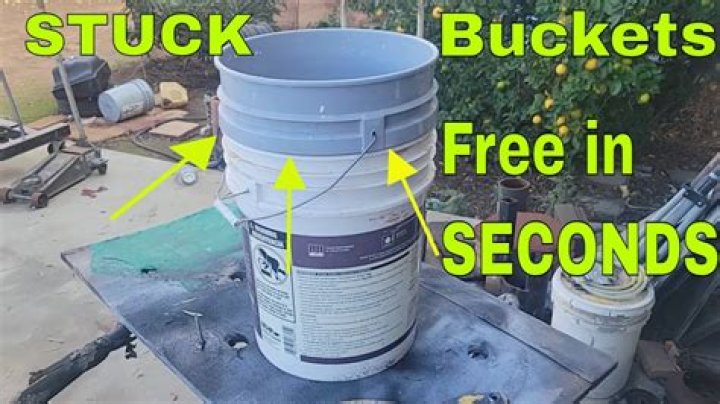 How do mice get in 5 gallon buckets?