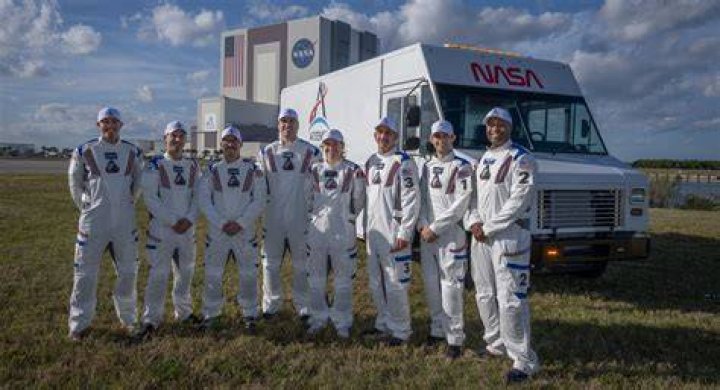 Why did NASA send the crew to Mars with 12 potatoes?